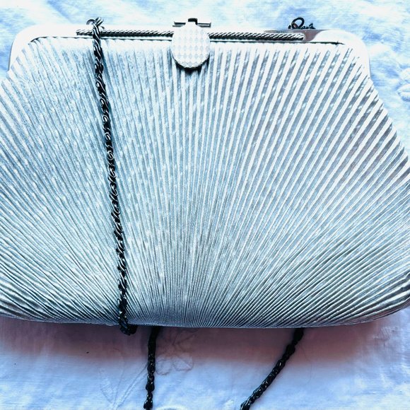Vintage Silver Metallic Evening Clutch – Handmade - Picture 3 of 10